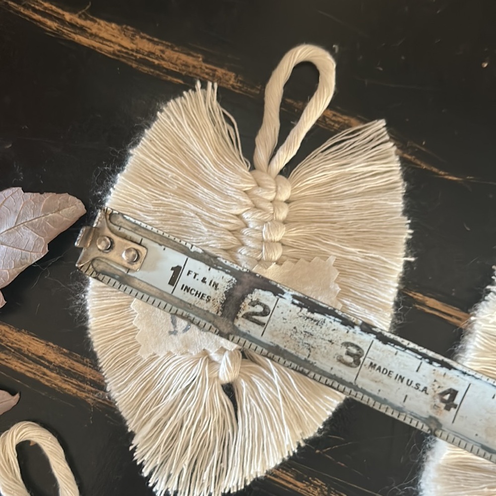 5 HANDMADE ORNAMENTS - Picture 12 of 12